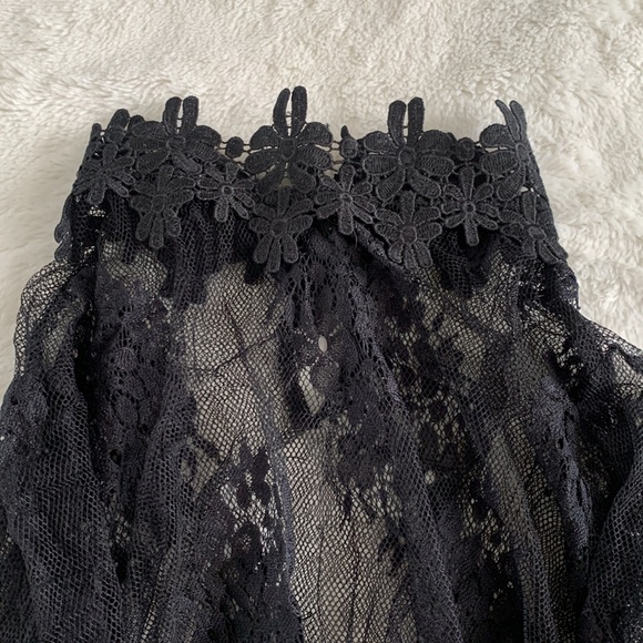 🖤Lace top-NWT - S - Picture 3 of 4